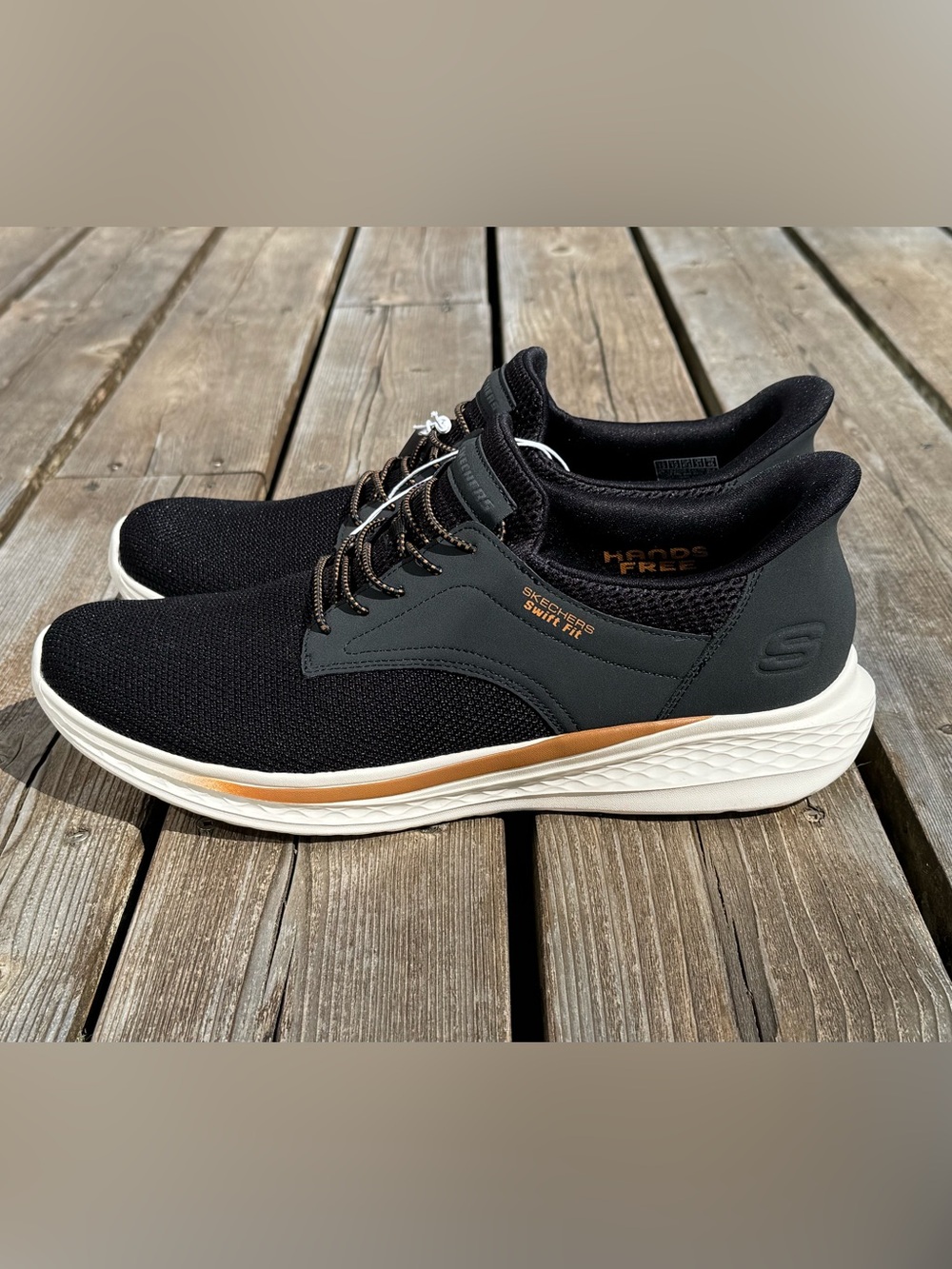 NIB Skechers Swift-Fit Hands-Free Slip-In Sneakers